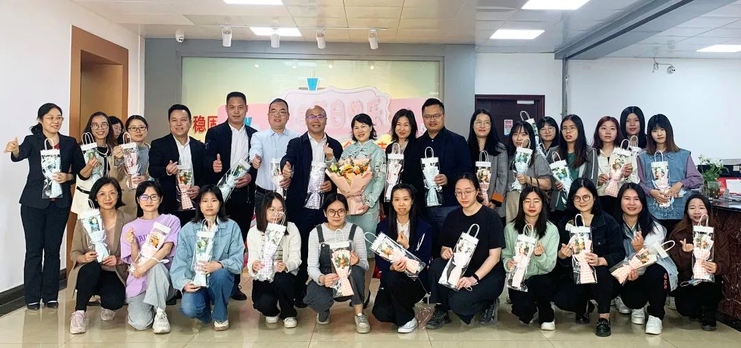 赴春天之约 绽巾帼芳华——cq9电子在线登录集团举办“三八”妇女节活动